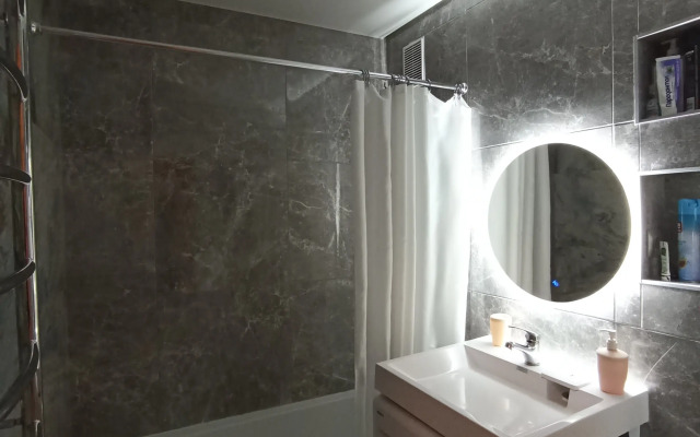 Апартаменты двухкомнатные у Рыбной деревни