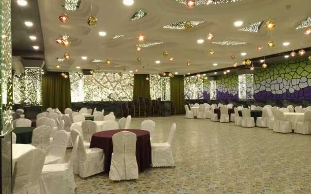 Humming Bird Hotel & Banquet Hotel