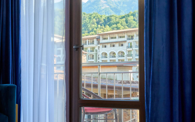 Hotel Astra De Rosa