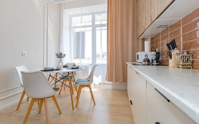 Svetlye I Uyutnye S Dopolnitelnym Spalnym Mestom Apartments