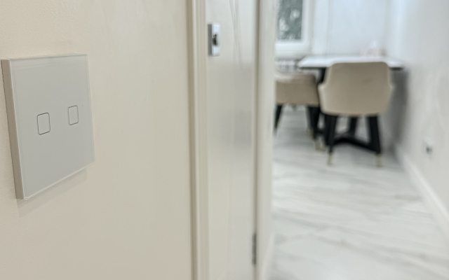 Na Chkalova Posle Remonta, 2 Komnaty: Gostinaya i Spalnya Apartments