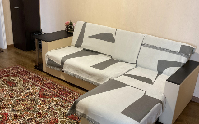 Eliton Flat