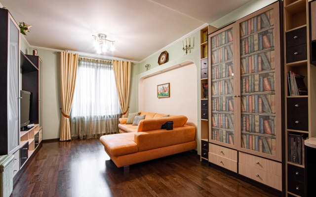 Bolshaya Na Moskovskoy Flat