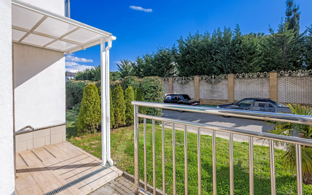 Апартаменты на бульваре Надежд 4/3