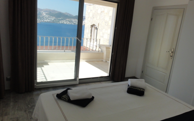Bodrum Yalıkavak Private Pool 4+1 Villa
