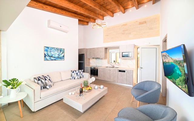 Vista Mare Villas Heated Pool
