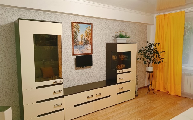 V Tsentre Kalugi Flat
