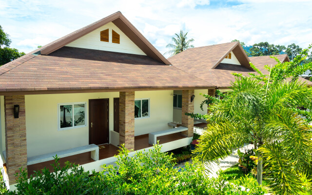 Lipa Bay Residence Resort Hotel