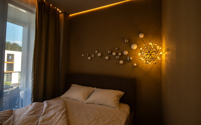 Semeynye S Letnim Basseynom V Zhk Daymond Apartments