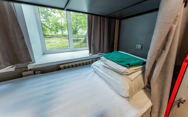 Even Hostel