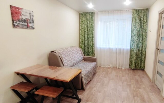 Двухкомнатная квартира на улице Марата 6