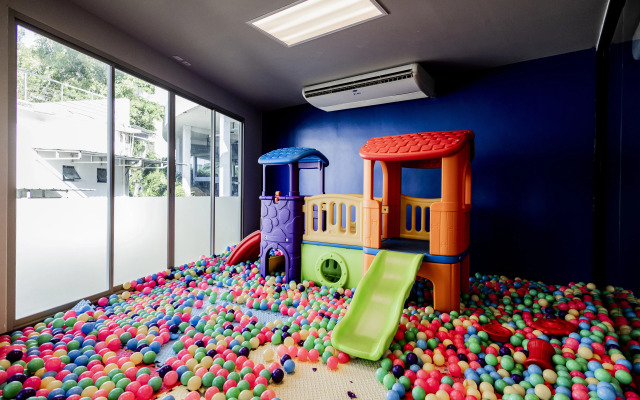 Karon Beach Residence Phuket Apartment hotel