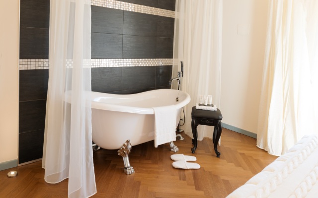 Отель Relai Sassa al Sole