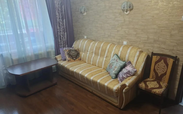 Квартира 1-й Микрорайон 8