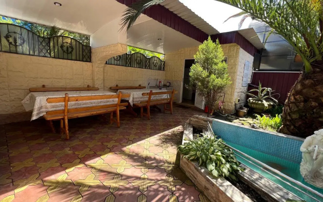 Kameliya-Vardane Guest house