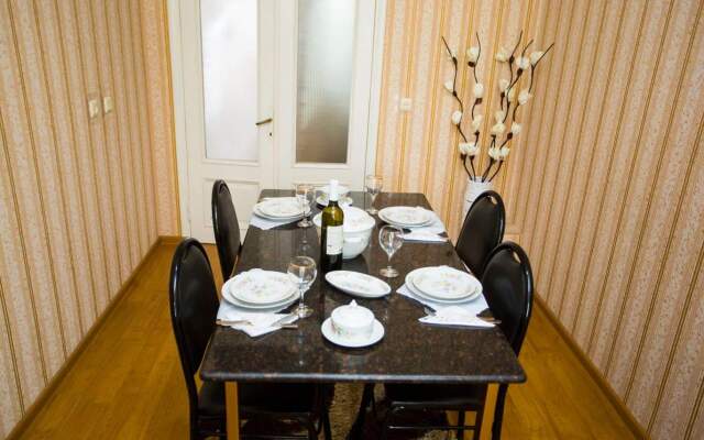 Batumi street-Kobaladze N8 Apartments