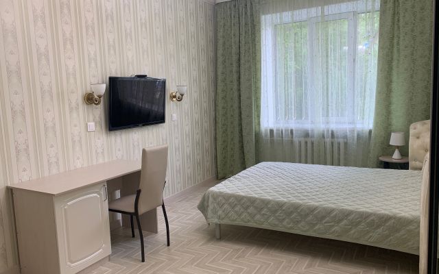 Квартира трехкомнатная с современным ремонтом в центре Тюмени