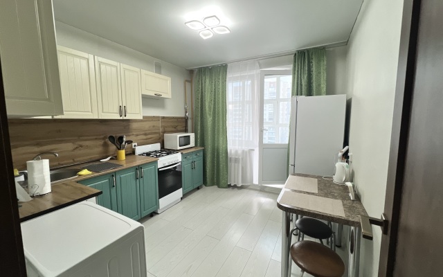 Квартира Bedroom Suite (BDR Suite) на Пархоменко