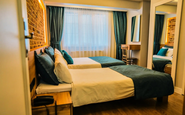 Santa Lucia Hotel