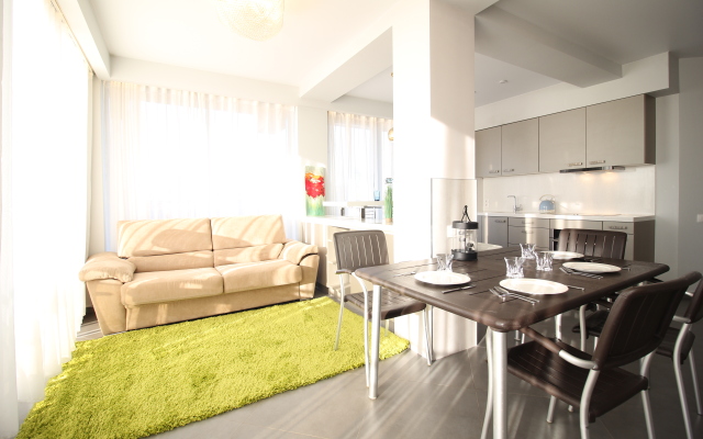 Apartments Alfa Chernomorskaya 17