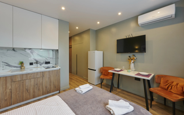 728 Leninskiy Prospect 158 Apartment