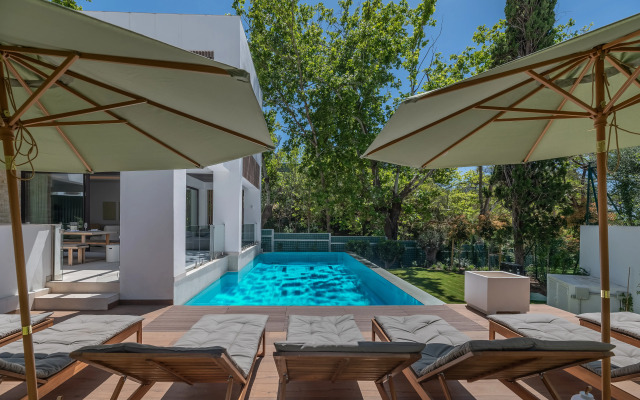 All About Villa Lavanda