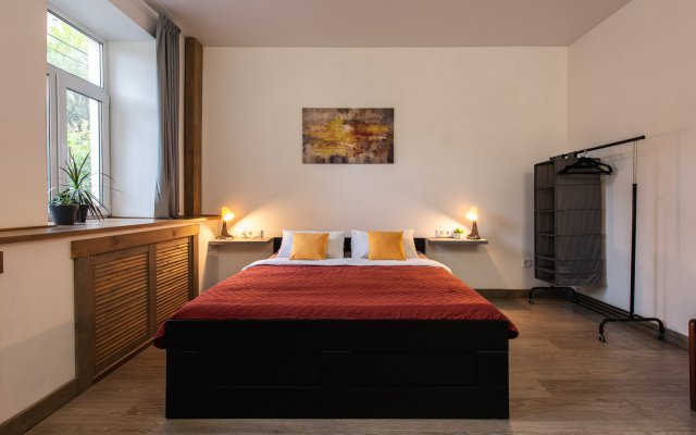 Flat s Parkovkoy i Otdelnym Vkhodom