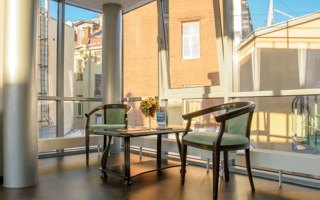 Отель Cronwell Inn Стремянная