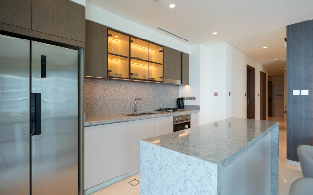 Keyrock Sea & Palm Views Apartments