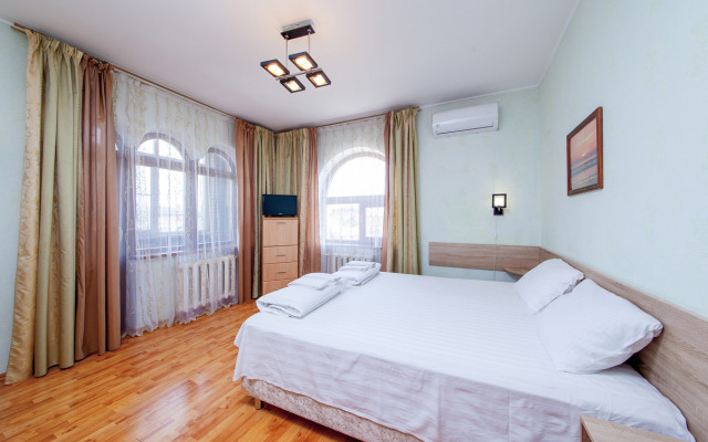Sem'ya Guest house