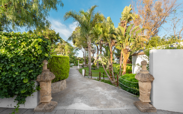 Апарт-отель SUITES CORTIJO FONTANILLA