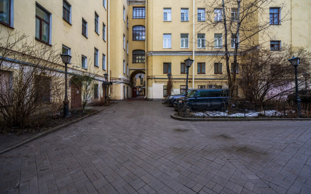 Welcome Home Pushkinskaya 2/79 Apartments