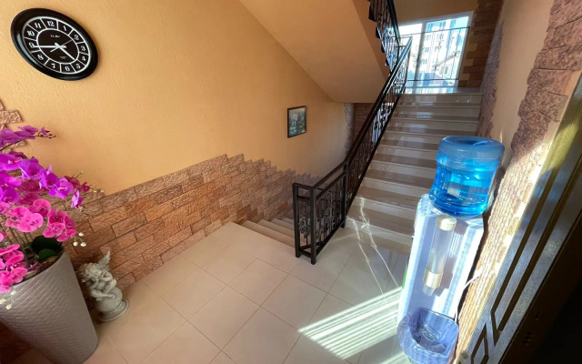 Edelveys Mini hotel