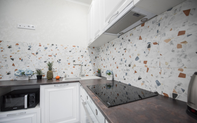 Апартаменты Smile Apartments с Балконом в Новом Доме