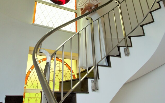 Seven Hills Villa