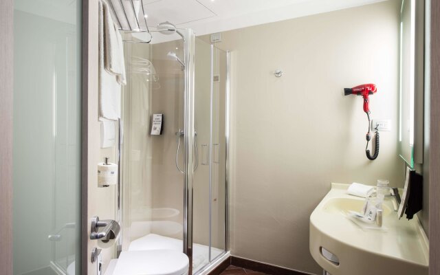 Best Western Plus City Hotel