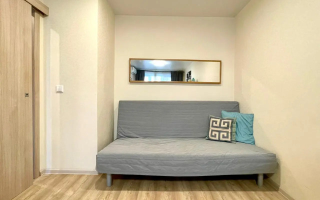 Uyutnaya U Naberezhnoy Flat