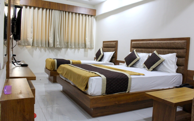 Green Park Hotel