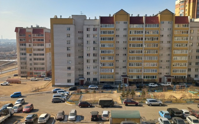 Oktyabryskiy 13 Flat