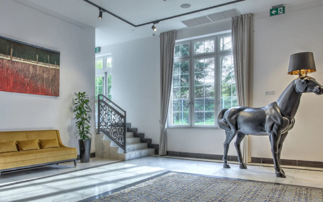 Отель Arche Częstochowa