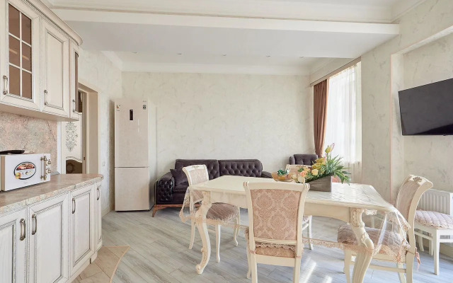 Uyutnaya Na Ulitse Dekabristov 36k2 Flat