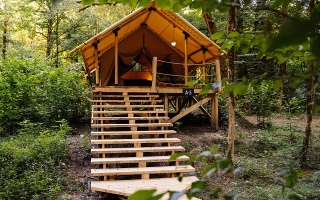 Luchshee Mesto glamping