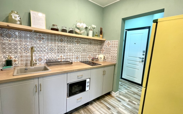 3-Kh Komnatnaya Kvartira S Mangalnoy Zonoy Flat
