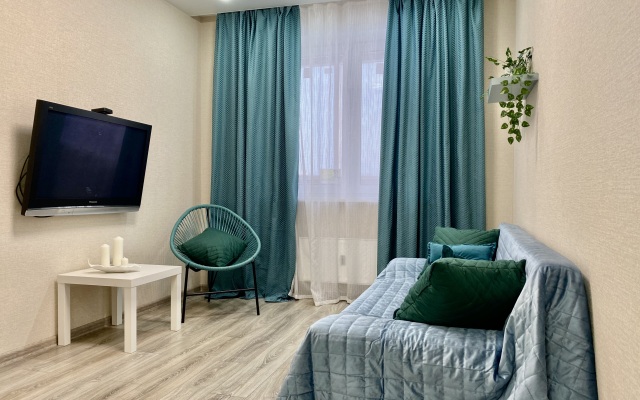 Topaz, Zakrytyy Dvor, Ryadom TTS Kristall Apartments