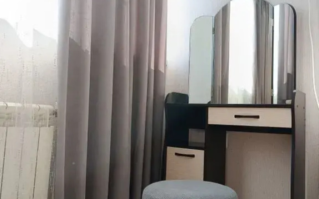 1-Komnatnaya Na Ulitse 1-Ya Perevoznaya Flat
