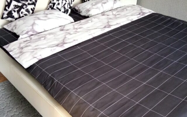 Апартаменты на Немировича-Данченко 163