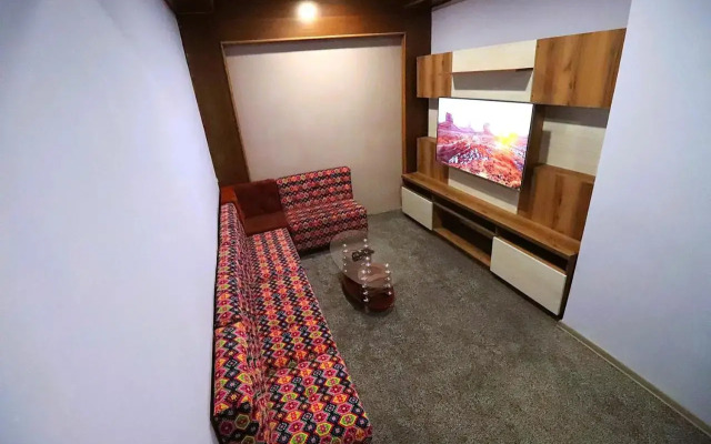 Amazon Hotel