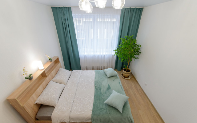 Квартира двухкомнатная Азина 25