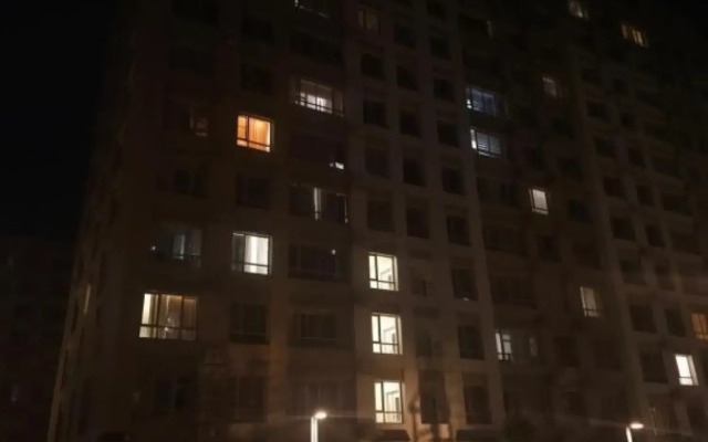 Na Prospekte Sakena Seyfullina 416 Apartment