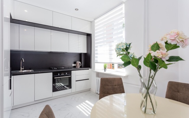 Stilnye apartamenty s dvumya spalnyami v tsentre Apartments